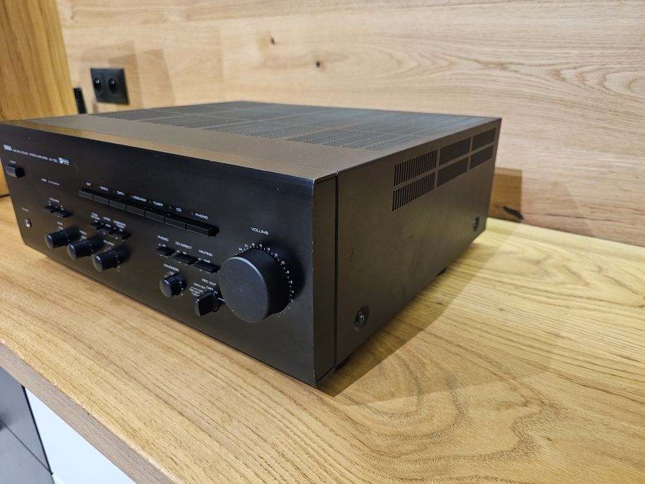Wzmacniacz Yamaha AX-730