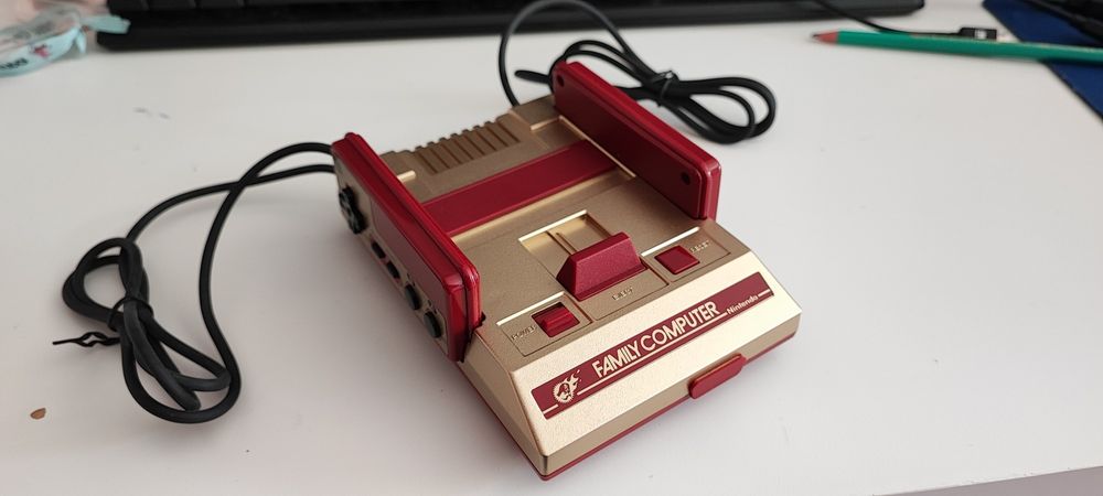 Nintendo Clássico Mini Famicom Shonen Jump  Goldn
