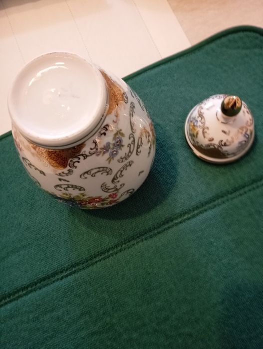 Pote de porcelana Vista Alegre