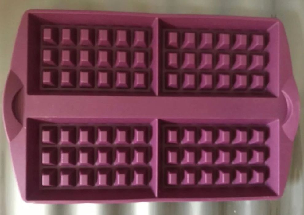 Forma Waffles Tupperware