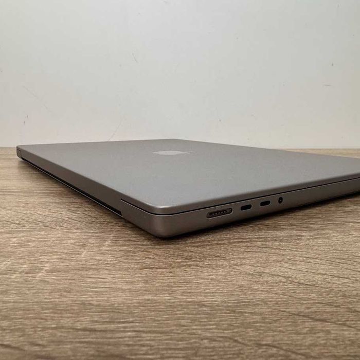 Macbook Pro 16" 2023 M2 Pro / 32Gb DDR5 / SSD 1000Gb акб:87% (код: M1466)
