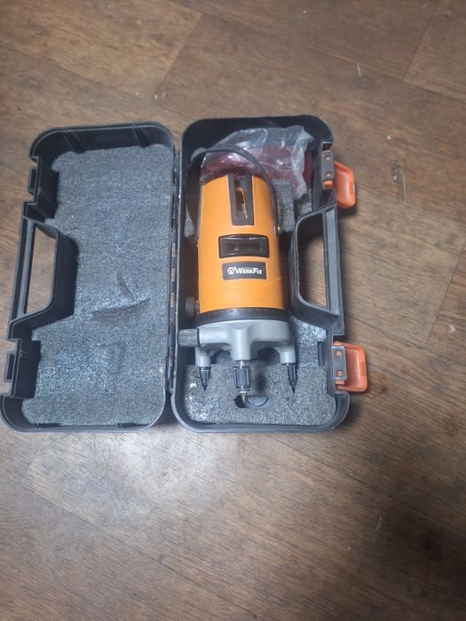 Продам лазерный уровень под ремонт