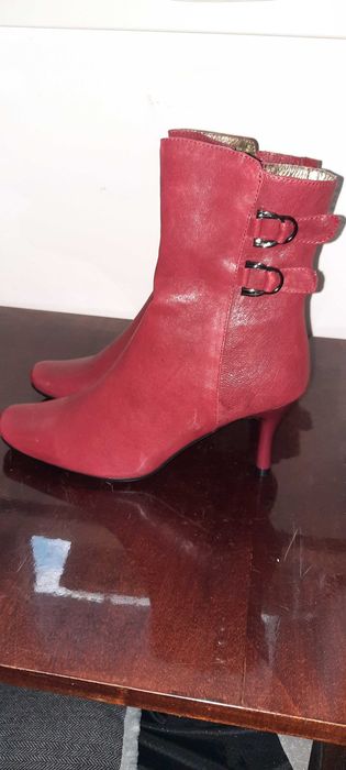 Черевички жіночі