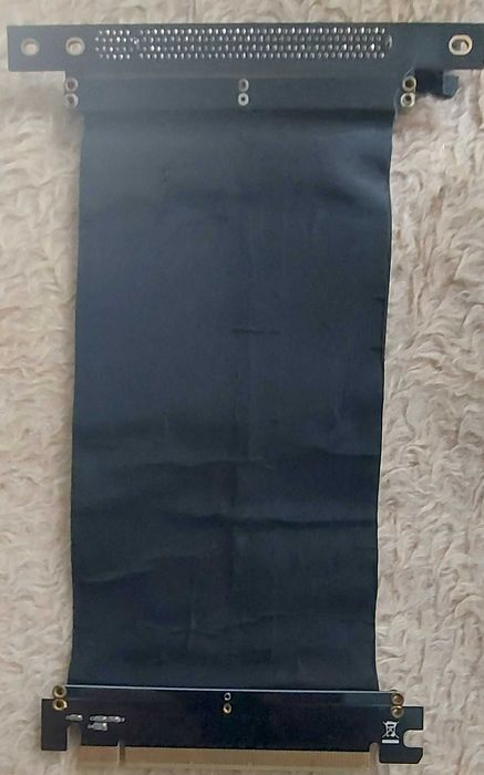 Cabo PCI-E 3.0x1664550224625537121