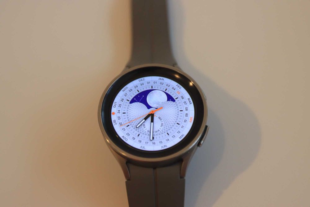 Samsung Galaxy Smartwatch Pro 5 LTE/4G 45mm Titânio