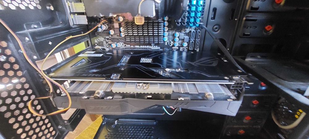 Komputer na części