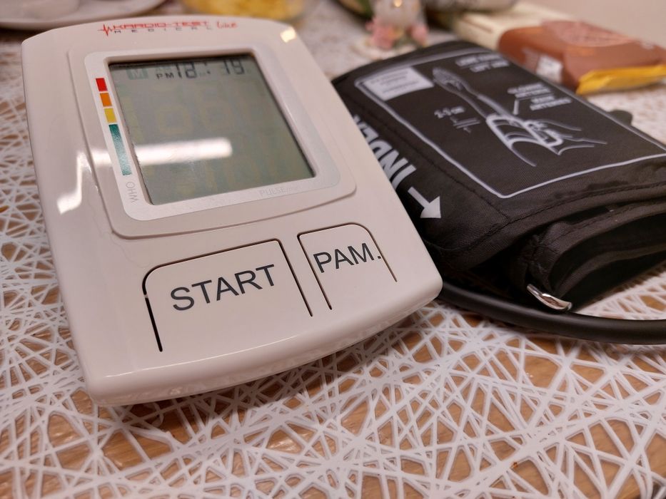 Ciśnieniomierz Hi-Tech KTA-868