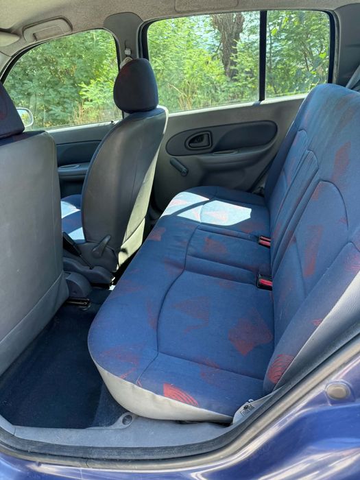 Renault Clio 1999 – Económico e a circular diariamente
