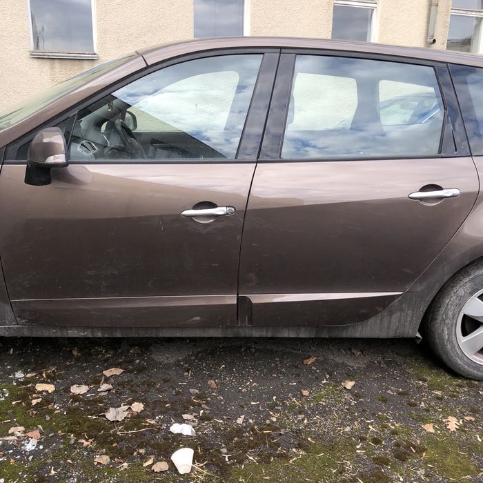 Дверка передня задня ліва права Renault Scenic 3 Grand колір TECNB