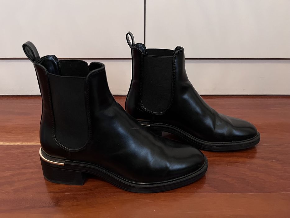 Botas Botim Pele Zara - 35 - novos