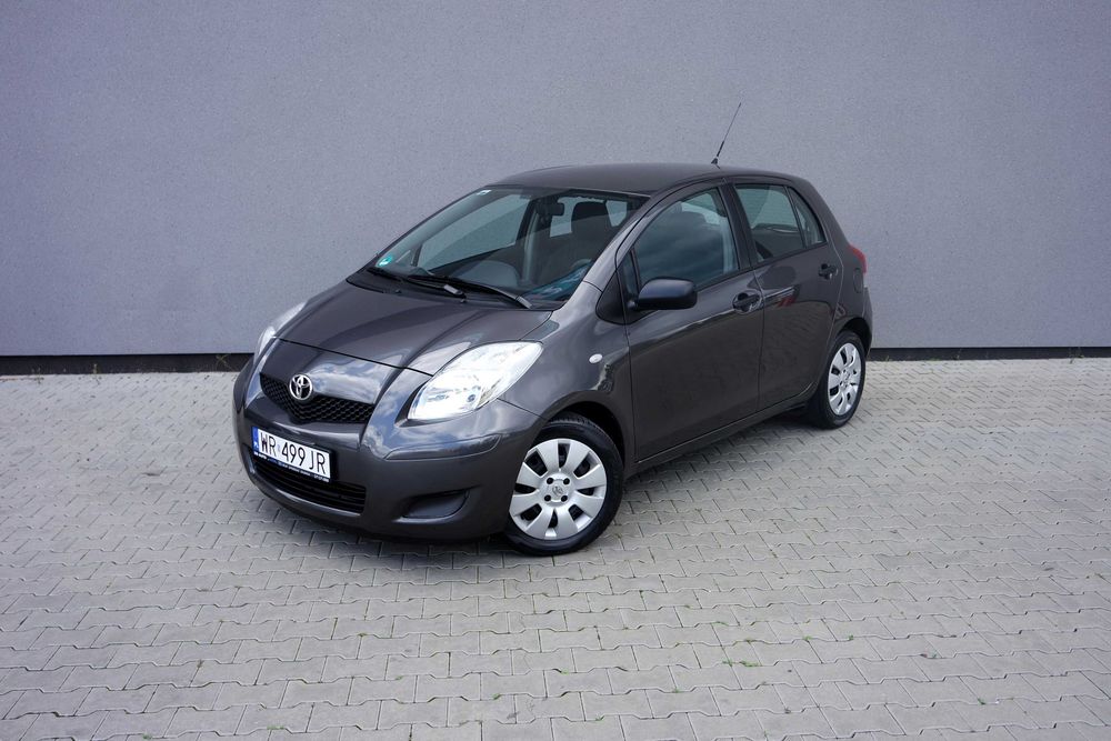 Toyota Yaris 1.3 benzyna tylko 87 tys km z Niemiec klimatyzacja