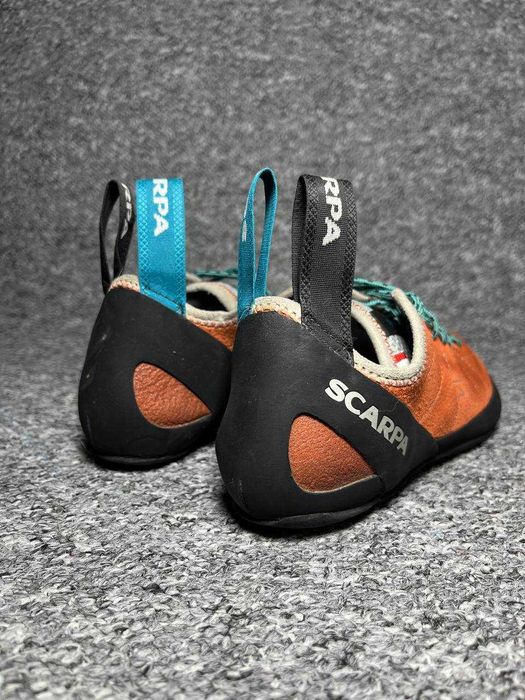 Жіночі скальники скельні туфлі SCARPA Helix Vibram - Розмір 37