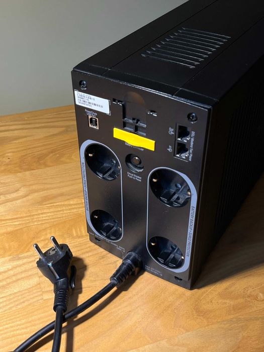 Джерело Безперебійного Живлення APC Back-UPS 800 ВА