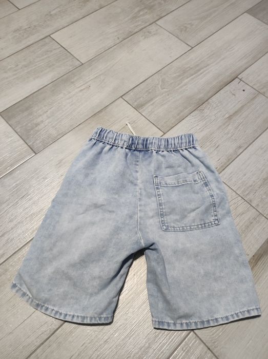 Krótkie spodenki chłopięce H&M rozm. 134