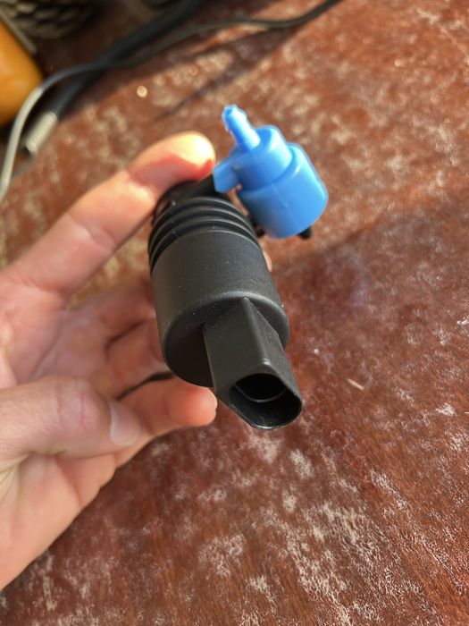 Bomba de lavagem de vidros