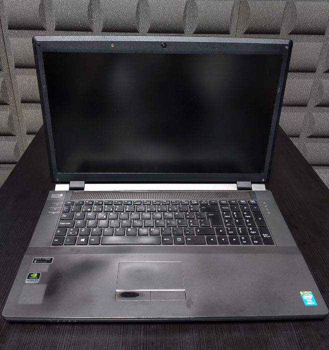 Clevo W370ET 17.3" Core i7-3540M 8GB 480GB SSD GTX660M 2GB