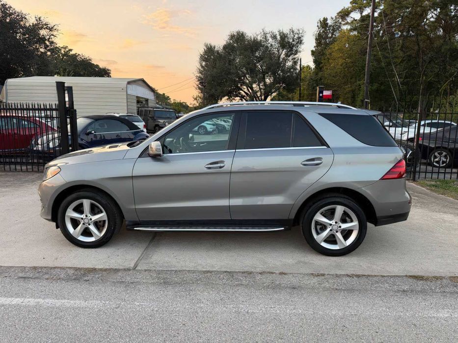 Mercedes-Benz GLE GLE 300d 4MATIC      2016