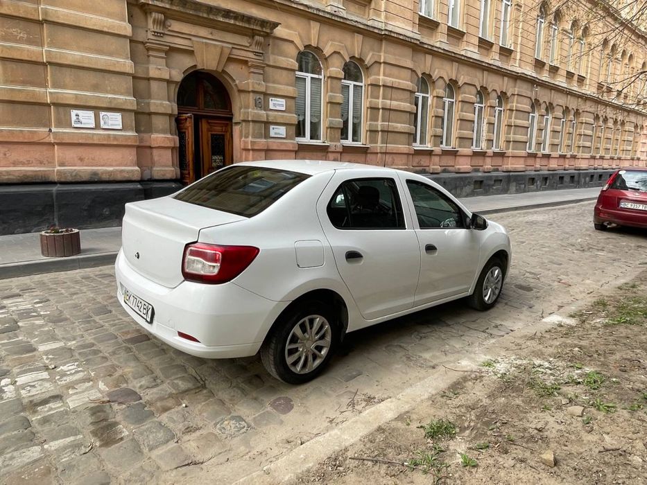 Продам renault logan 1,2 газ/бензин
