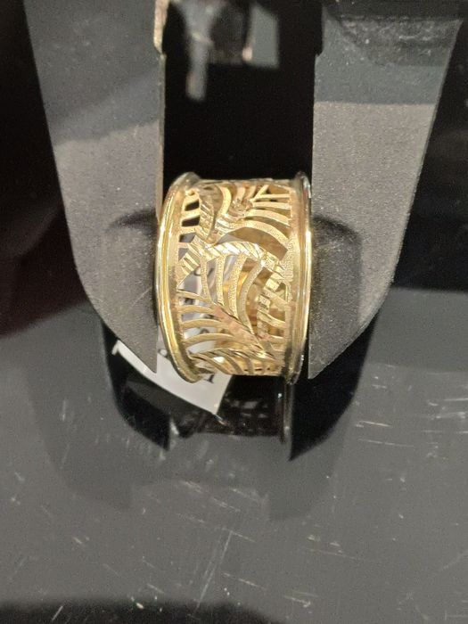 Złoty pierscionek szeroki ażur