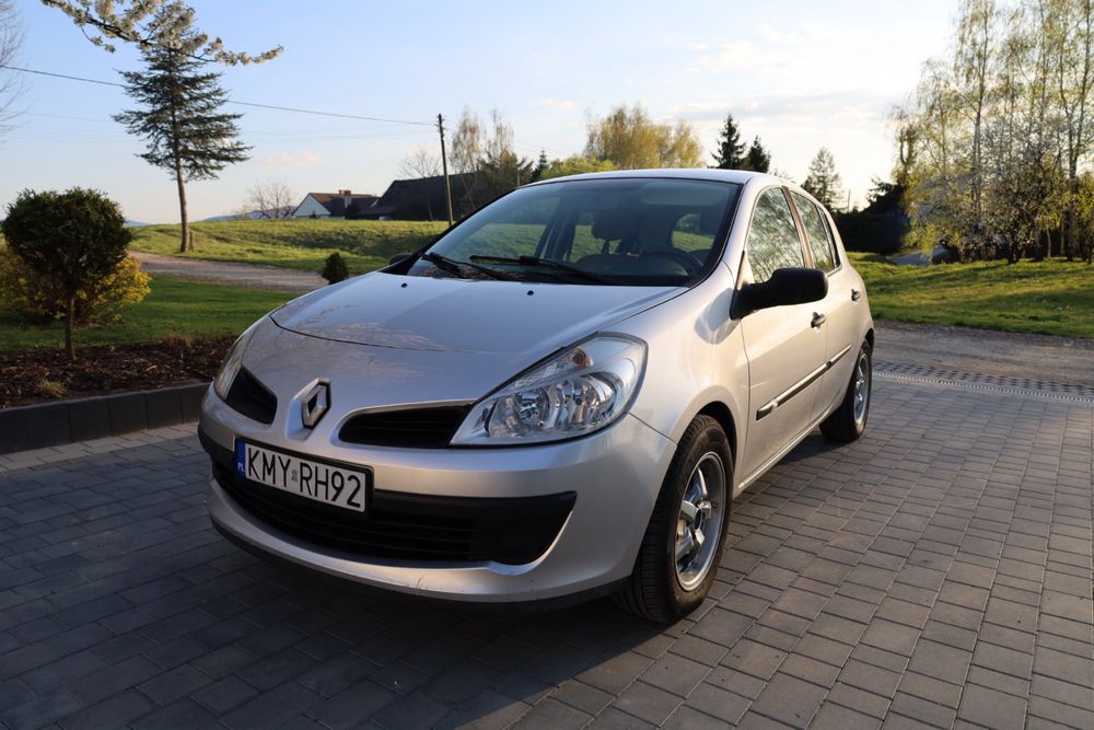 Renault Clio 3 1.6 16V GAZ zadbany i spełnia SCT Krk, alufelgi, klimatyzacja - idealny do pracy ma długie opłaty