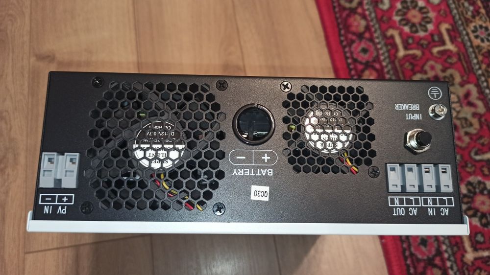 Інвертор гібридний 1кВт під ремонт 12В