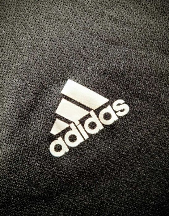 T-shirts desporto Adidas