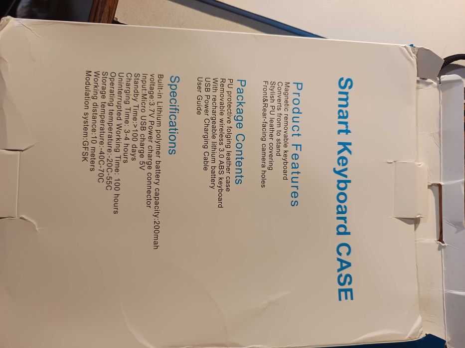 Capa com teclado para Tablet