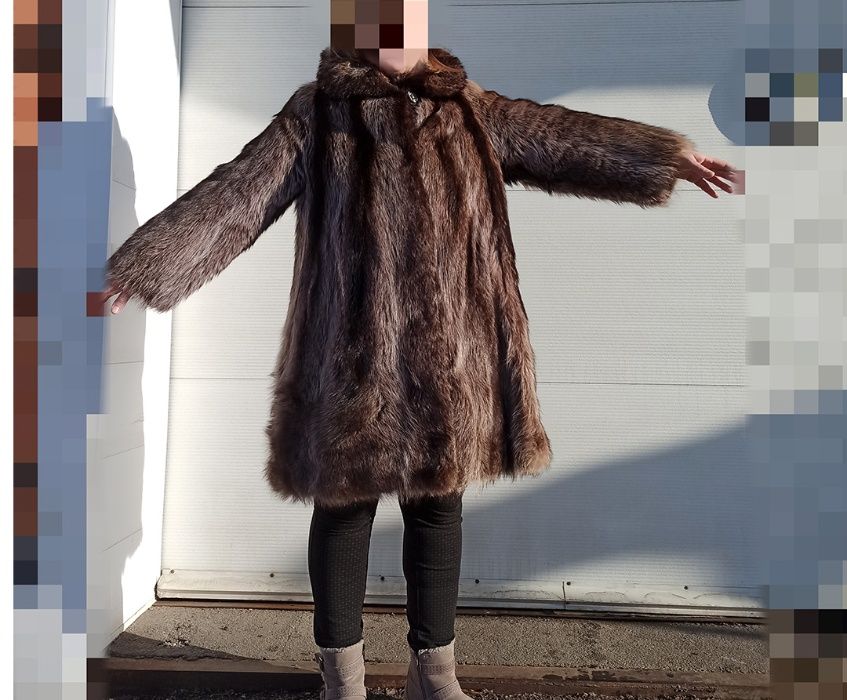Шуба женская натуральный мех енот