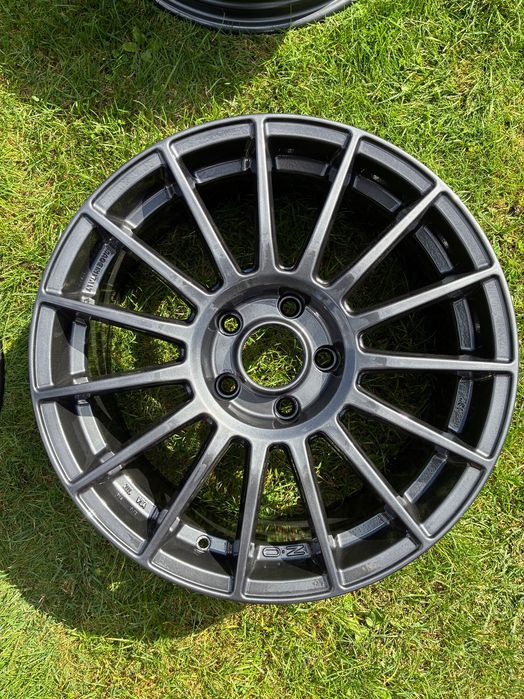 Felgi 18x8” 5x120 O.Z Racing Superturismo LM