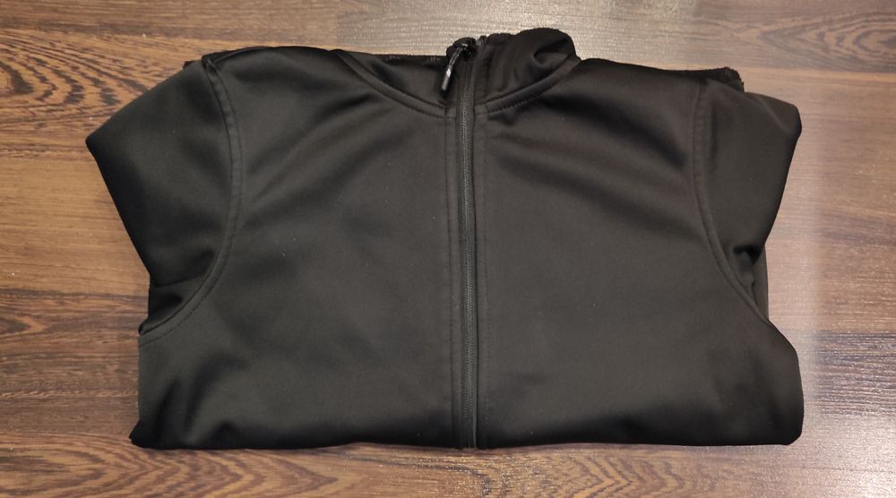 Czarny softshell 4F 152 model HJL22-JSFM001