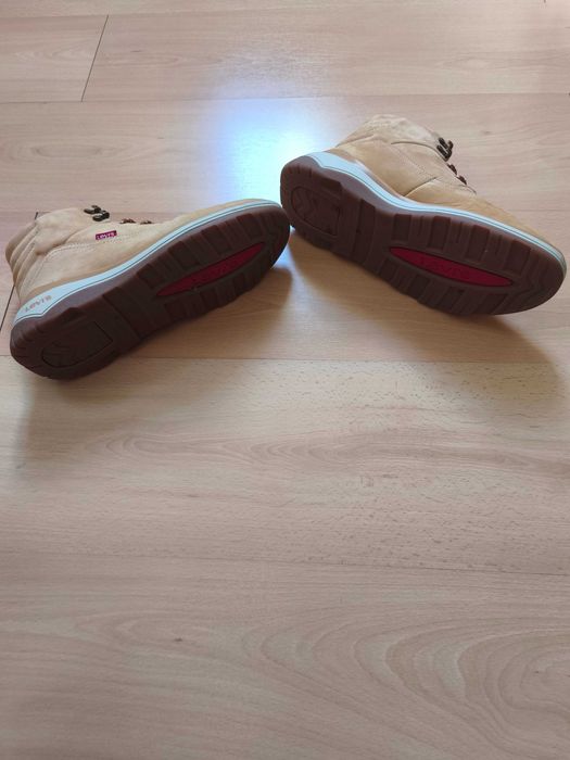 Vendo botas Levi's