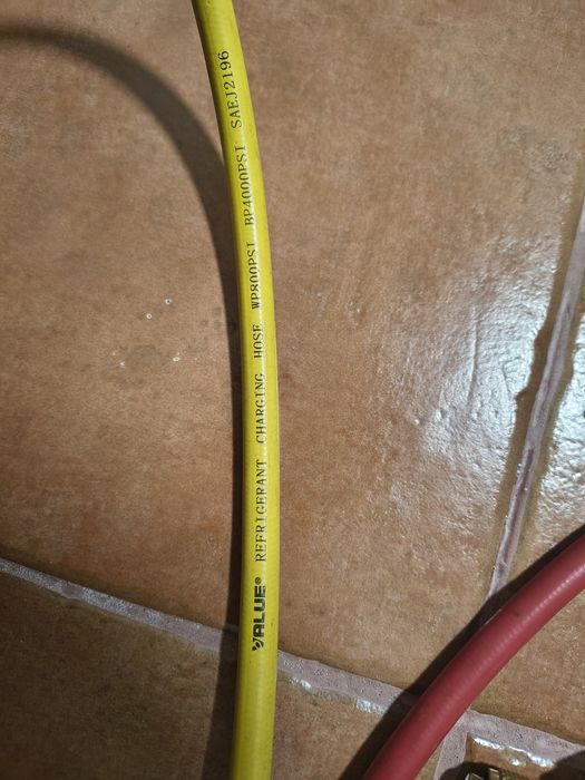 Mangueiras refrigeração com válvula - VALUE