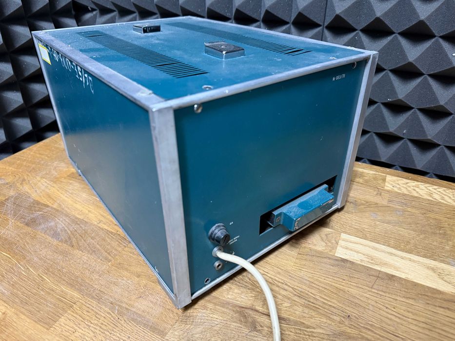 Zasilacz laboratoryjny stabilizowany Unitra 5352