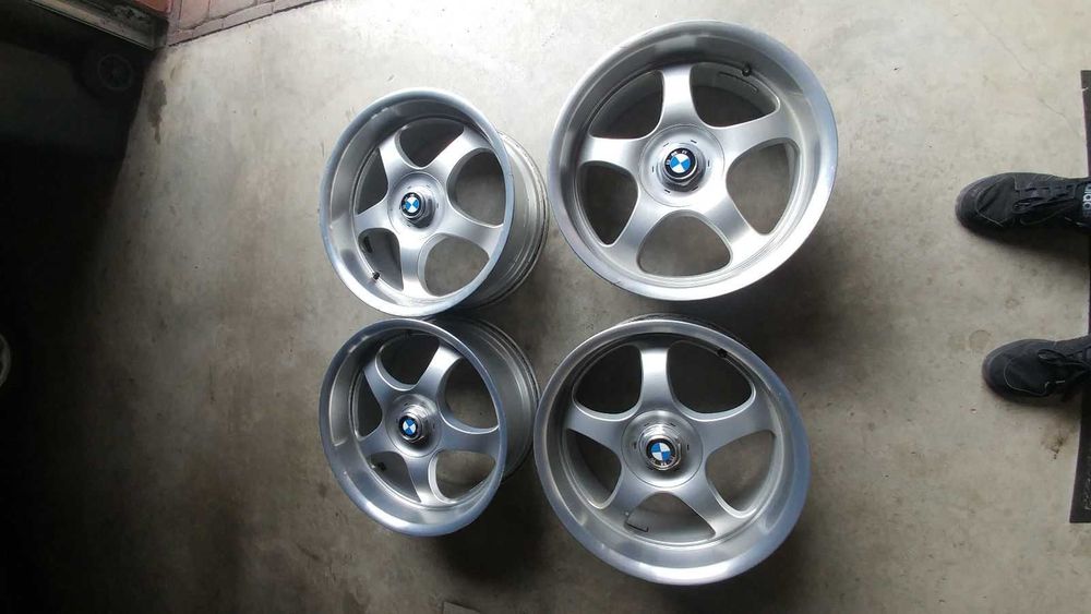 Jantes raras Borbet em 18x8 de aba larga