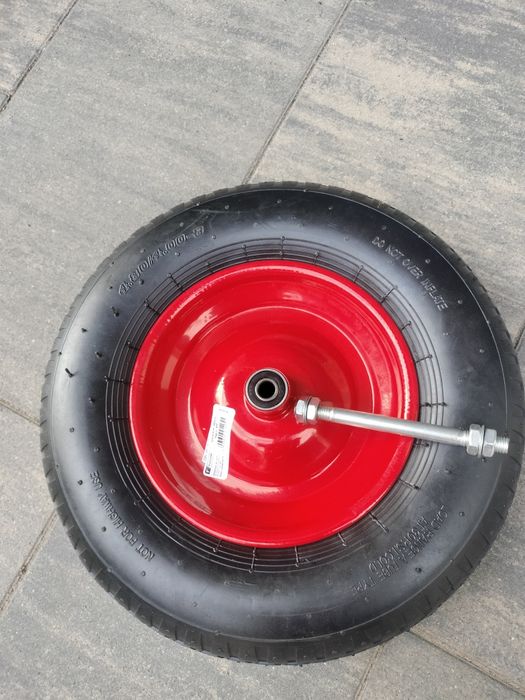 Koło pompowane do taczki