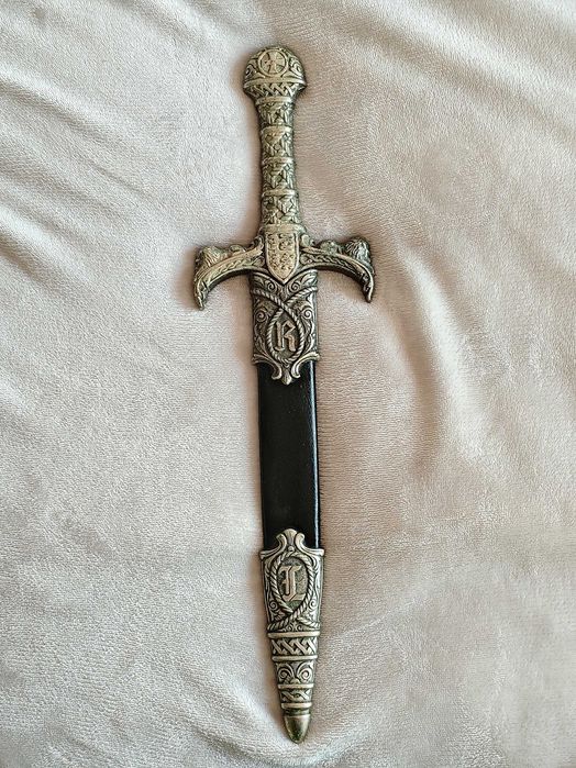 Peça Decorativa em Metal e Cabedal – Excelente Estado