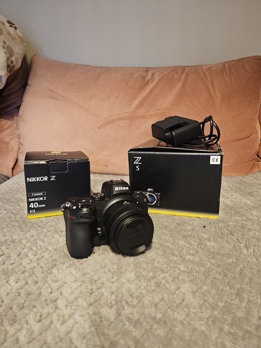 Nikon Z5 + Nikkor Z F2.0 40mm