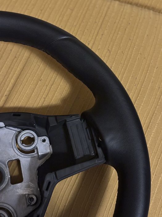 Volante Tesla Model 3