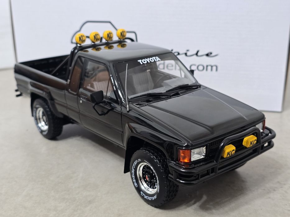 1/18 Toyota Hilux sr5