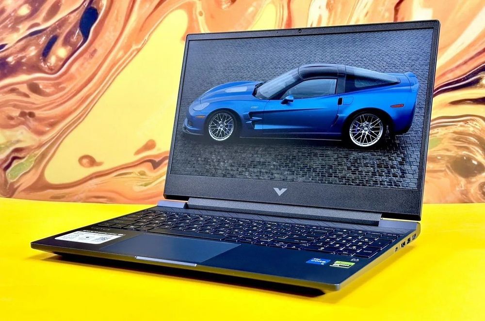 Супер Игровой Ноутбук /8Гиговая RTX 4060/ Киберпанк, Сталкер 2