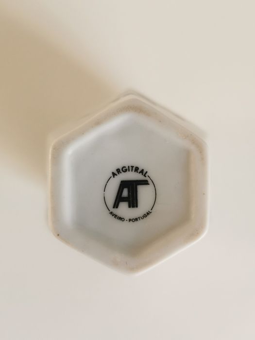 Pote de porcelana