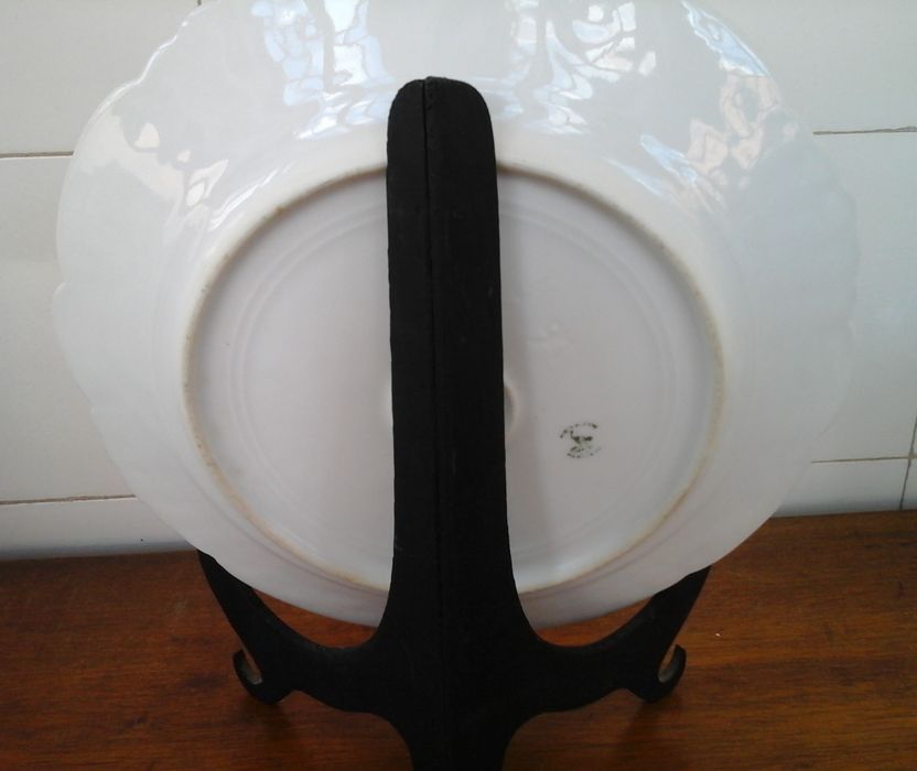 Prato branco com dourado Vista Alegre (1881 ~ 1921)