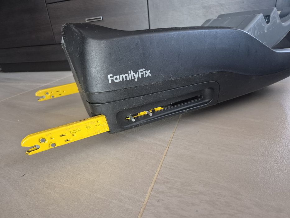 Fotelik Maxi Cosi Pearl + gratis baza FamilyFix i pokrowiec