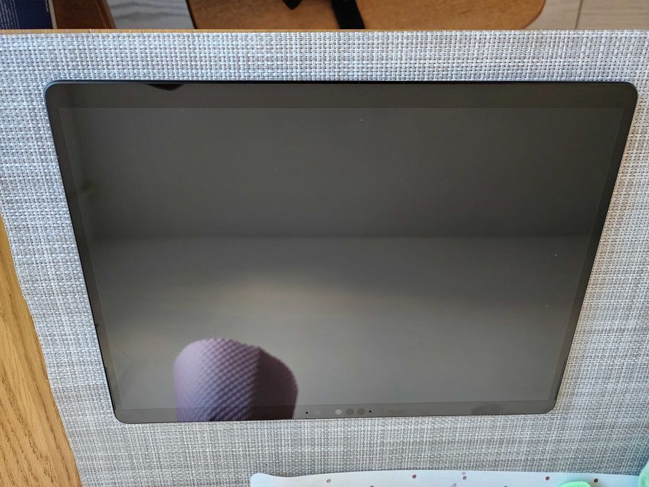 Microsoft Surface Pro X Platinum 13" 2880x1920 8/256Gb 4G LTE eSIM SIM
