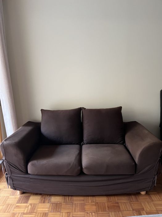Sofá dois lugares