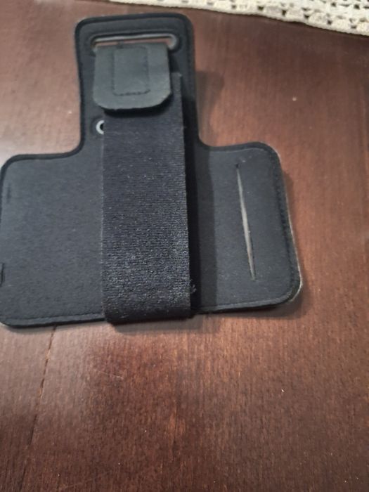Etui na telefon na ramie