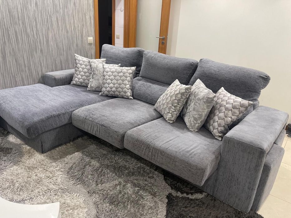 Sofa 3 lugares 2.70cm comprimento