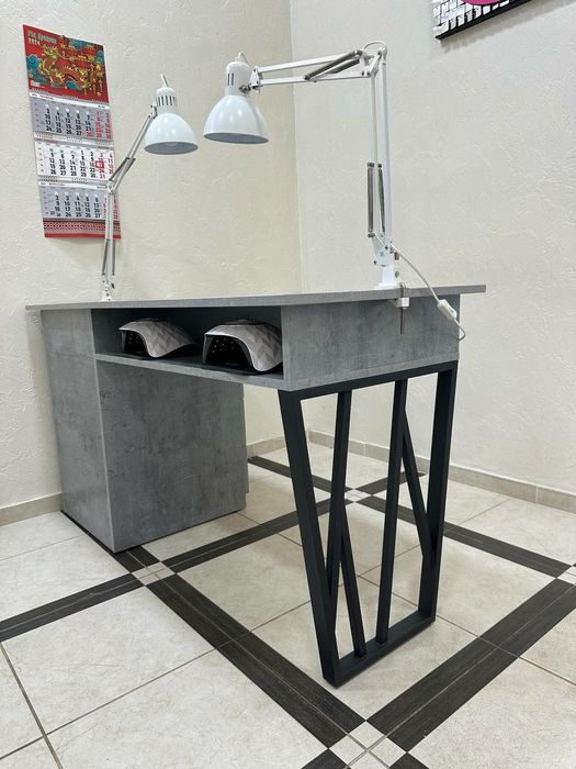 Стол для мастера маникюра с вытяжкой Teri