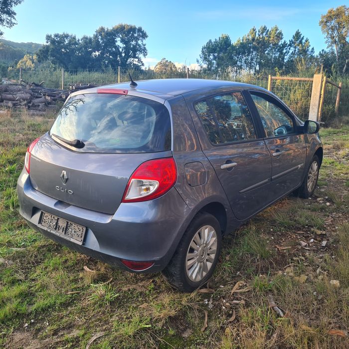 Renault Clio 1.2 16v T  DOCS SUIÇOS