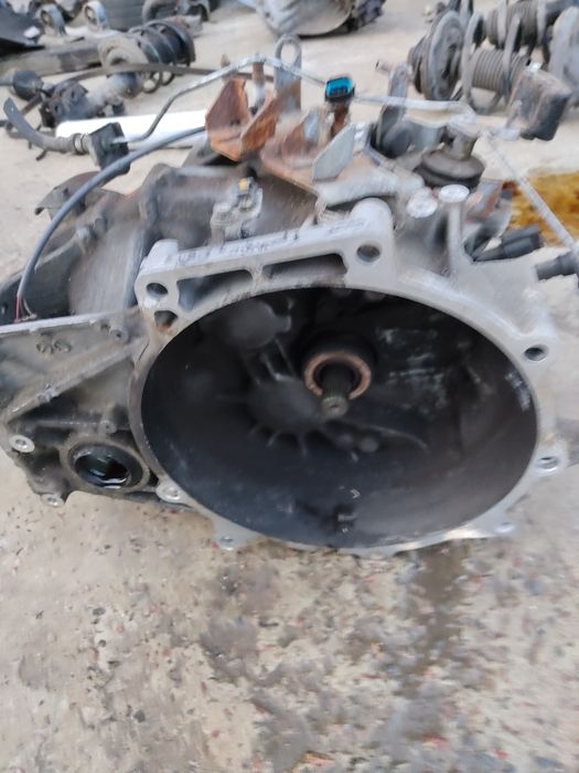 МКПП Mitsubishi Gradis 2.0 DID F6MBA 03-2011р